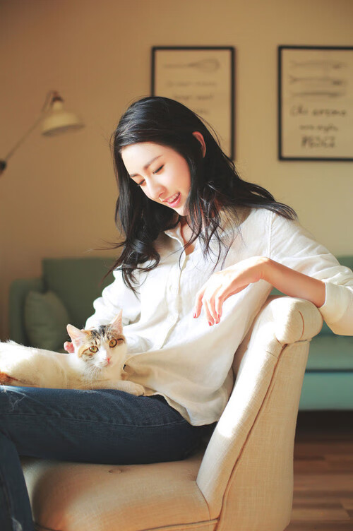 开云官方网站-快船全场压制乔治攻守兼备，快船乔治集锦