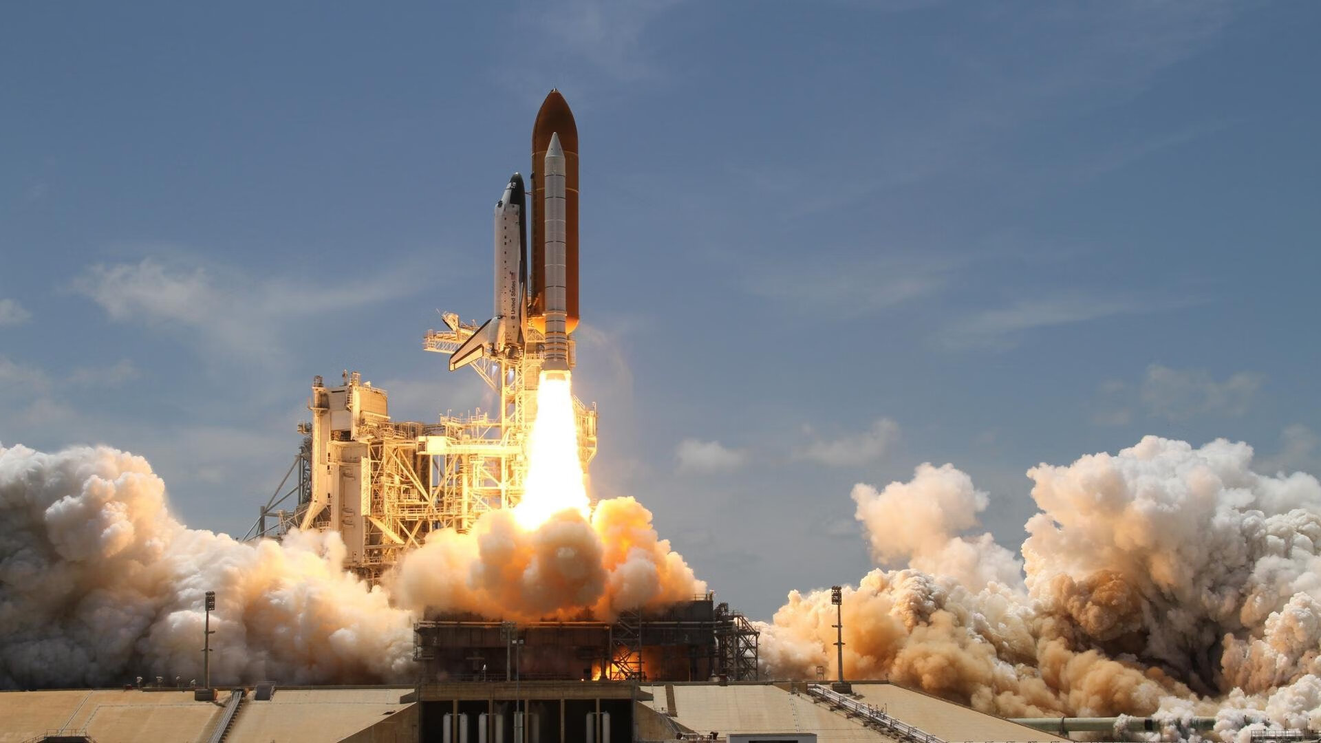 开云kaiyun-中超球员工资结构调整推动联赛运营更趋理性，中超球员工资表