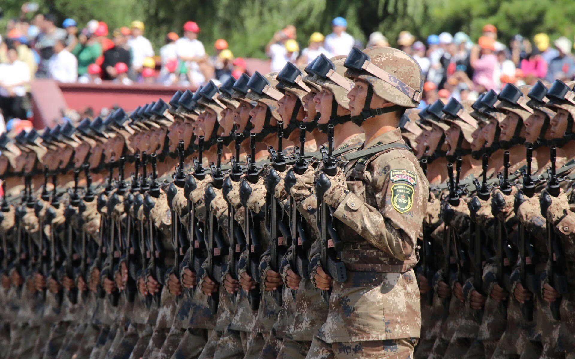詹姆斯晒出训练照表示对新赛季充满期待,nba詹姆斯训练